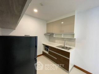 Condo en alquiler de 1 habitaciones en Khlong San, Bangkok