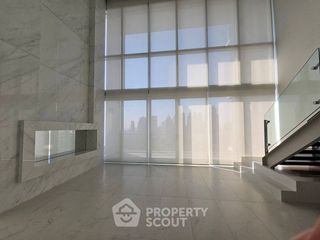 For rent 4 bedrooms condo in Pathum Wan, Bangkok