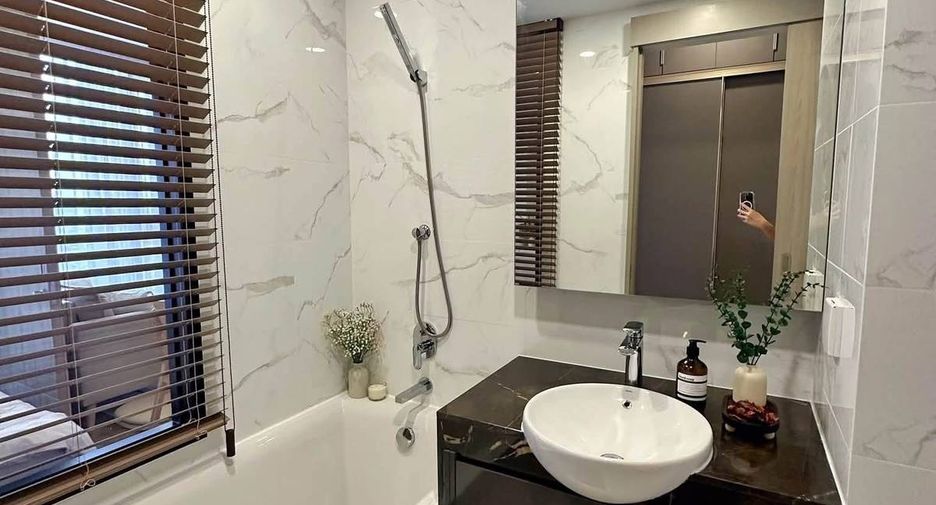 For rent 1 bed condo in Watthana, Bangkok