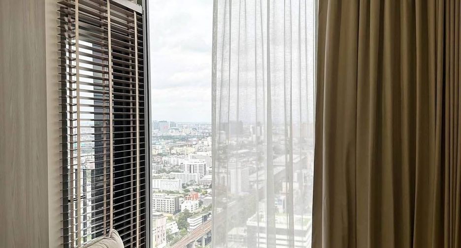 For rent 1 bed condo in Watthana, Bangkok
