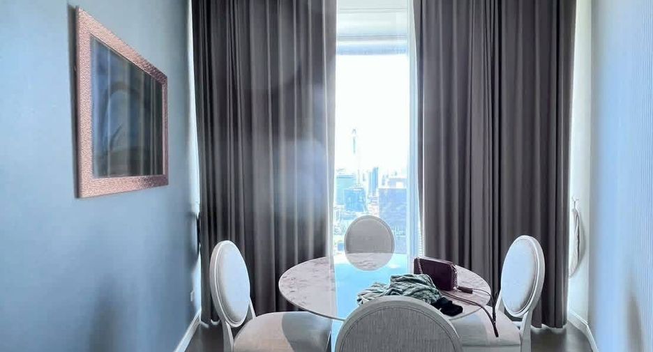 Condo en alquiler de 2 habitaciones en Pathum Wan, Bangkok