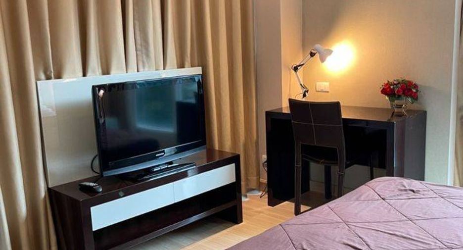 For rent 2 ベッドルーム condo in Pathum Wan, Bangkok