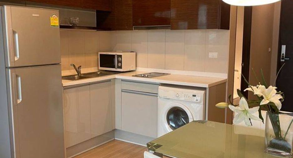 For rent 2 ベッドルーム condo in Pathum Wan, Bangkok
