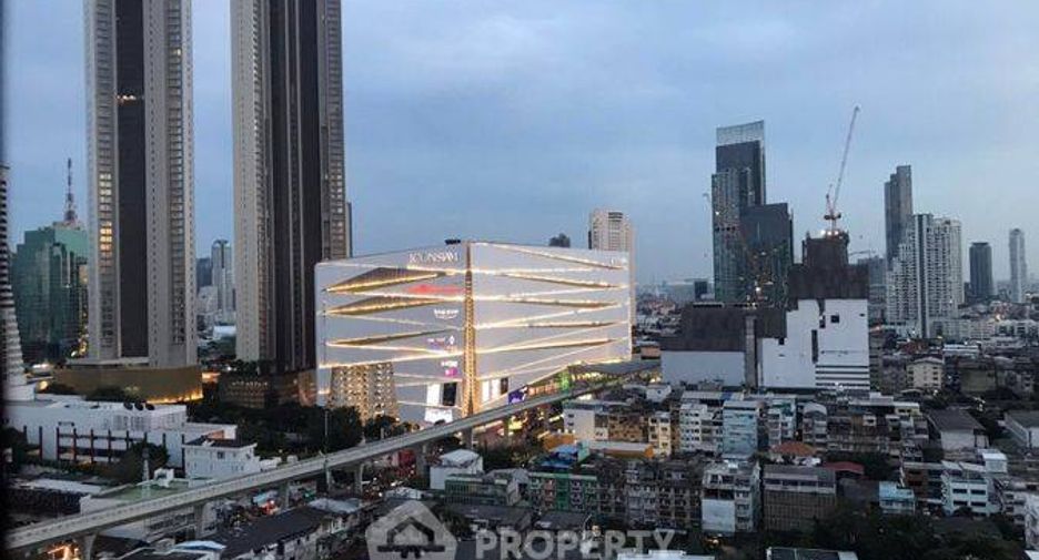Condo en alquiler de 1 habitaciones en Khlong San, Bangkok