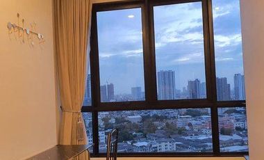 Condo en alquiler de 1 habitaciones en Khlong San, Bangkok