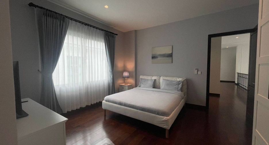 For rent 4 bedrooms house in Lat Krabang, Bangkok