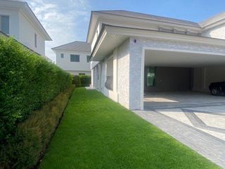 For rent 4 bedrooms house in Lat Krabang, Bangkok