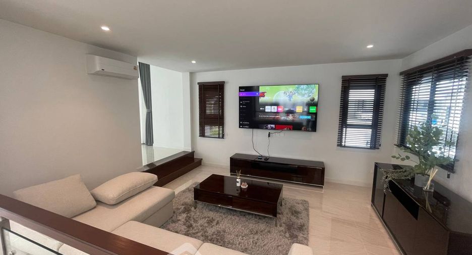 For rent 4 bedrooms house in Lat Krabang, Bangkok