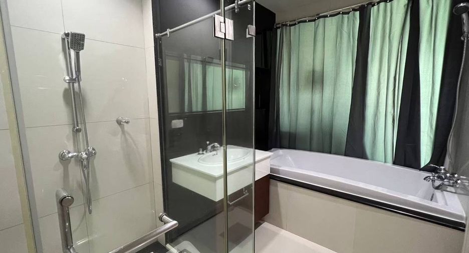For rent 1 bed condo in Pathum Wan, Bangkok