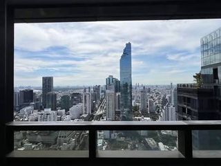 For rent 3 bedrooms condo in Bang Rak, Bangkok
