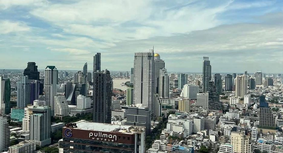 For rent 3 bedrooms condo in Bang Rak, Bangkok