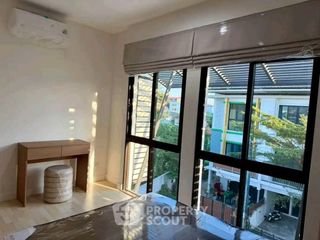 For rent 3 bedrooms townhouse in Suan Luang, Bangkok