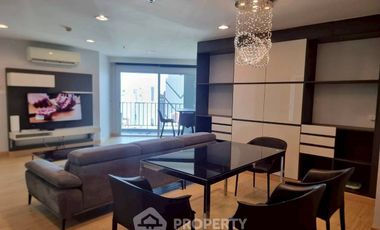 For rent 3 bedrooms condo in Huai Khwang, Bangkok