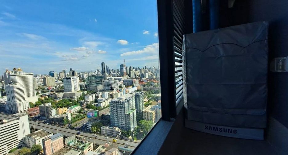 Wohnung zur Miete mit 1 Zimmer in Huai Khwang, Bangkok