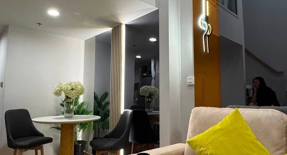 For rent 1 bed condo in Bang Rak, Bangkok