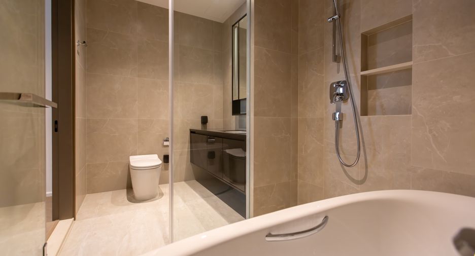 Condo en venta de 2 habitaciones en Khlong Toei, Bangkok