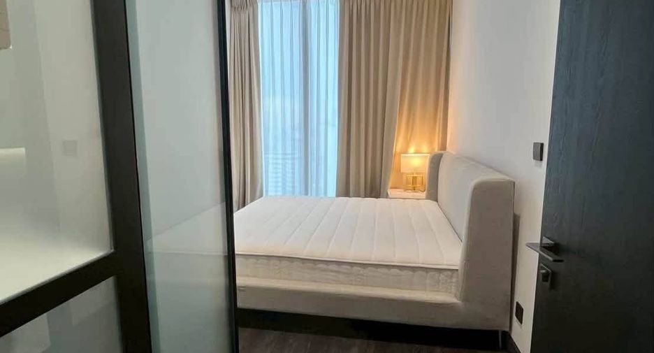 Condo en alquiler de 1 habitaciones en Sathon, Bangkok
