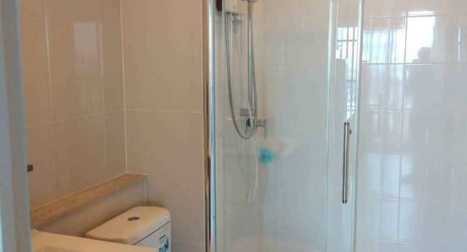 For rent 2 bedrooms condo in Yan Nawa, Bangkok