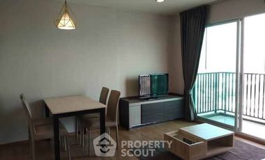 For rent 2 bedrooms condo in Yan Nawa, Bangkok