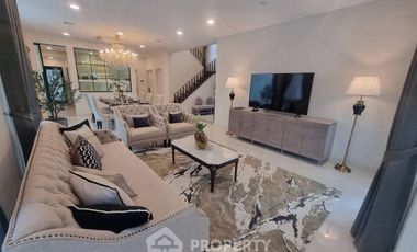 Casa en alquiler de 5 habitaciones en Saphan Sung, Bangkok
