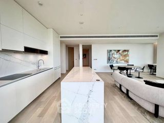 For rent 3 bedrooms condo in Sathon, Bangkok