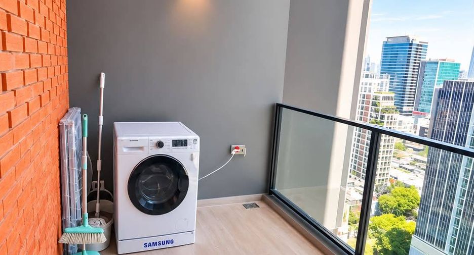 Condo en alquiler de 2 habitaciones en Sathon, Bangkok