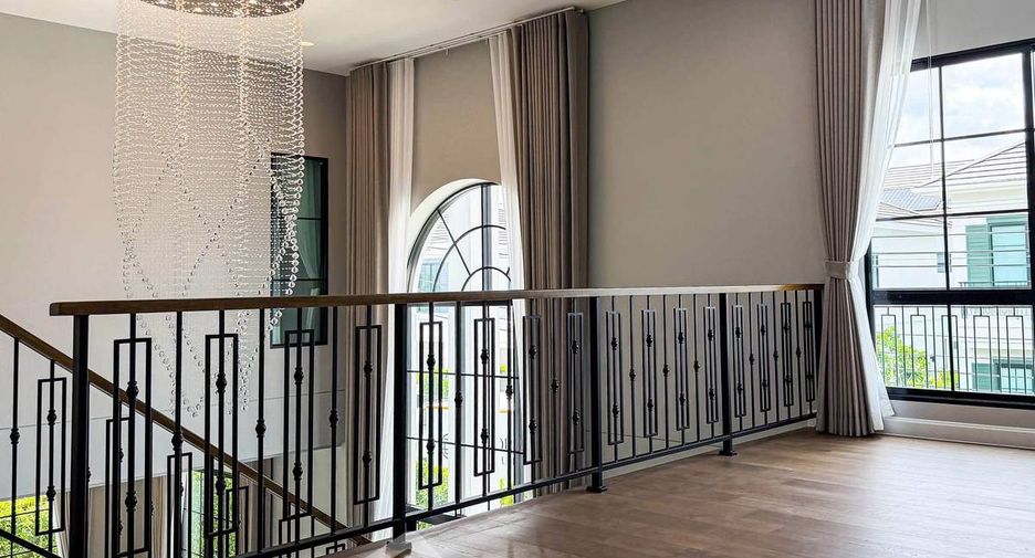 Casa en alquiler de 5 habitaciones en Don Mueang, Bangkok