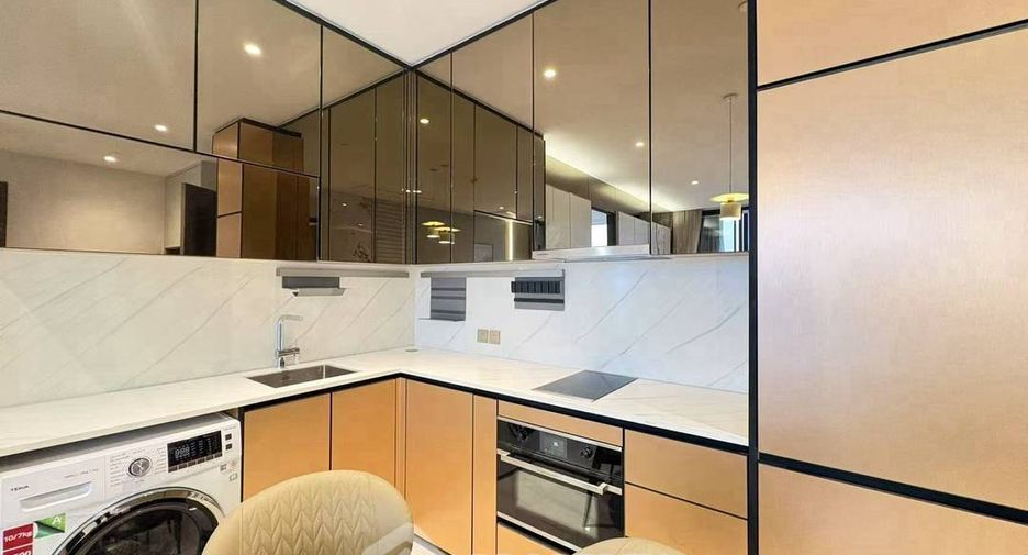 Condo en alquiler de 2 habitaciones en Sathon, Bangkok