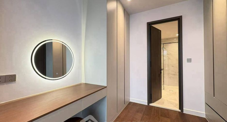 Condo en alquiler de 2 habitaciones en Sathon, Bangkok