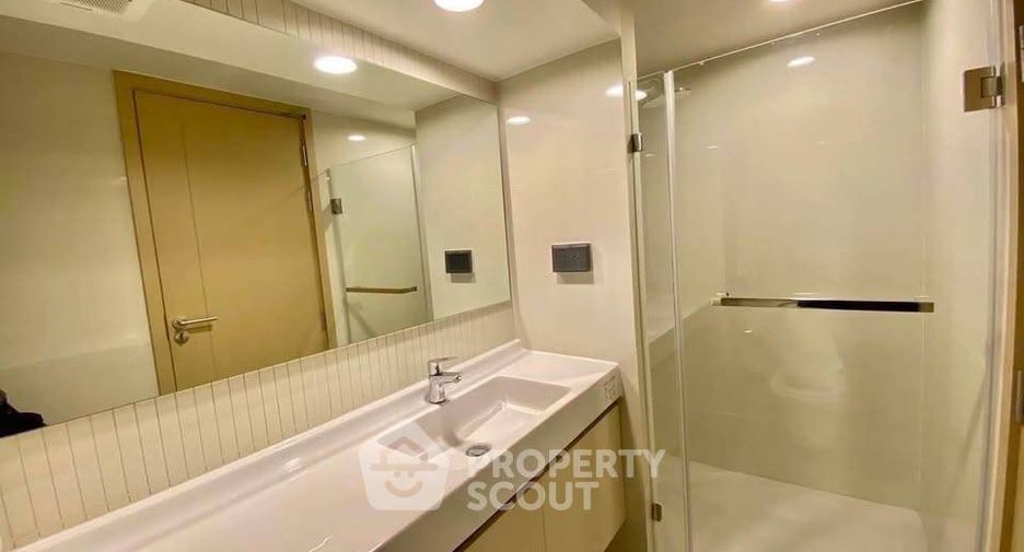 For rent 1 bed condo in Bang Rak, Bangkok