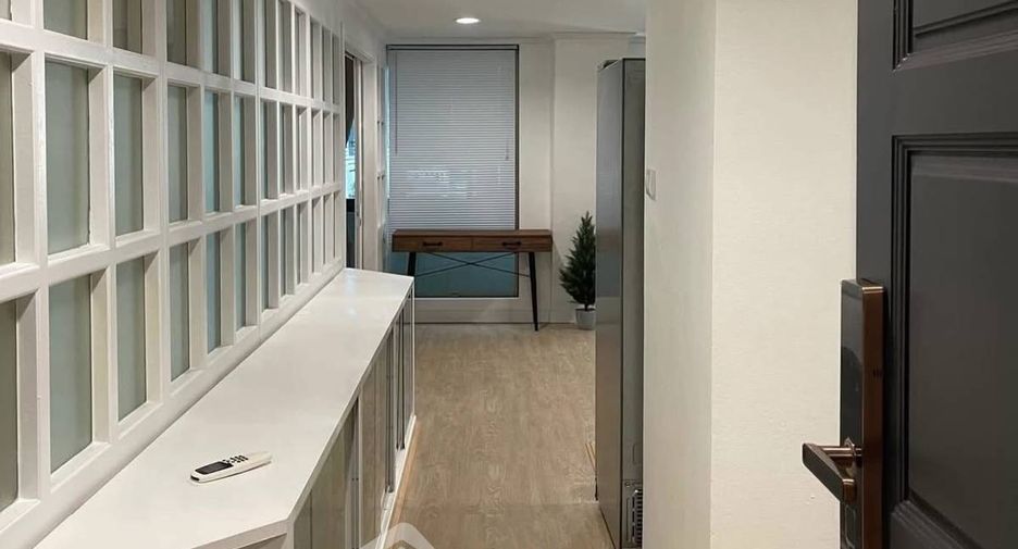 Condo en alquiler de 2 habitaciones en Sathon, Bangkok