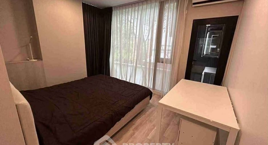 For rent 2 bedrooms condo in Phra Khanong, Bangkok