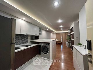 For rent 2 bedrooms condo in Phaya Thai, Bangkok