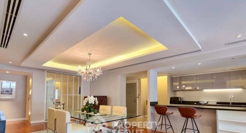 For rent 4 bedrooms condo in Watthana, Bangkok