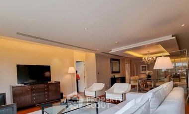 For rent 4 bedrooms condo in Watthana, Bangkok