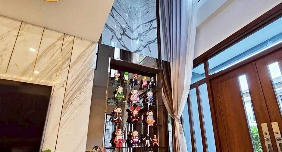 For rent 4 ベッドルーム house in Wang Thonglang, Bangkok