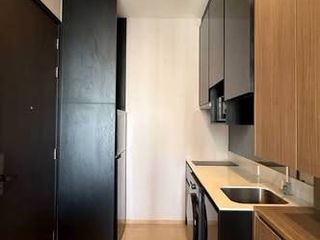 For rent 1 bed condo in Phaya Thai, Bangkok