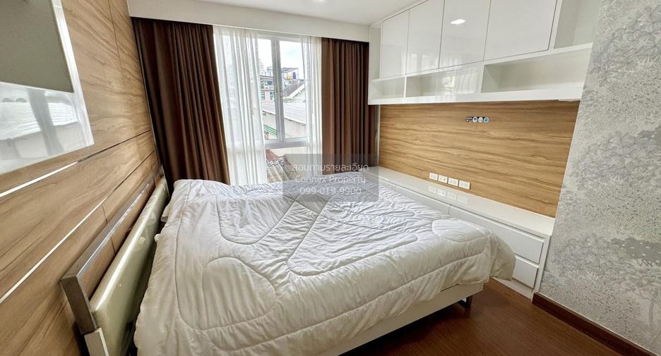 Wohnung zur Miete mit 1 Zimmer in Bang Rak, Bangkok