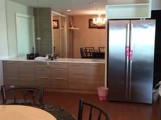 For rent 3 bedrooms condo in Huai Khwang, Bangkok