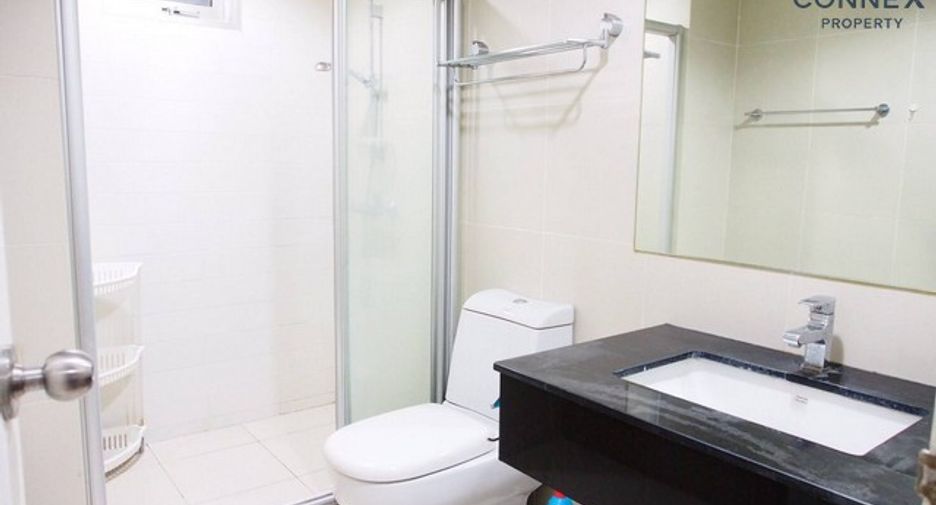 Condo en alquiler de 2 habitaciones en Huai Khwang, Bangkok