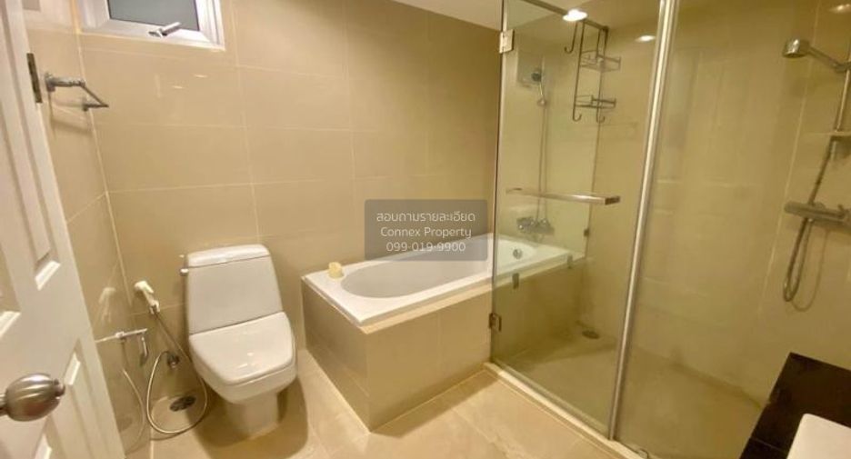 For rent 2 bedrooms condo in Huai Khwang, Bangkok
