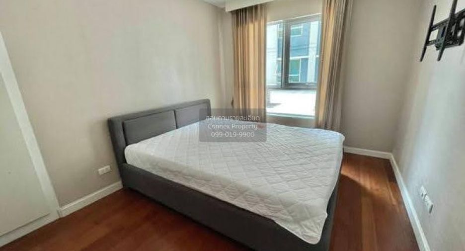 For rent 2 bedrooms condo in Huai Khwang, Bangkok