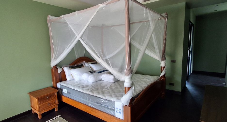 For sale 4 bedrooms house in Ko Samui, Surat Thani