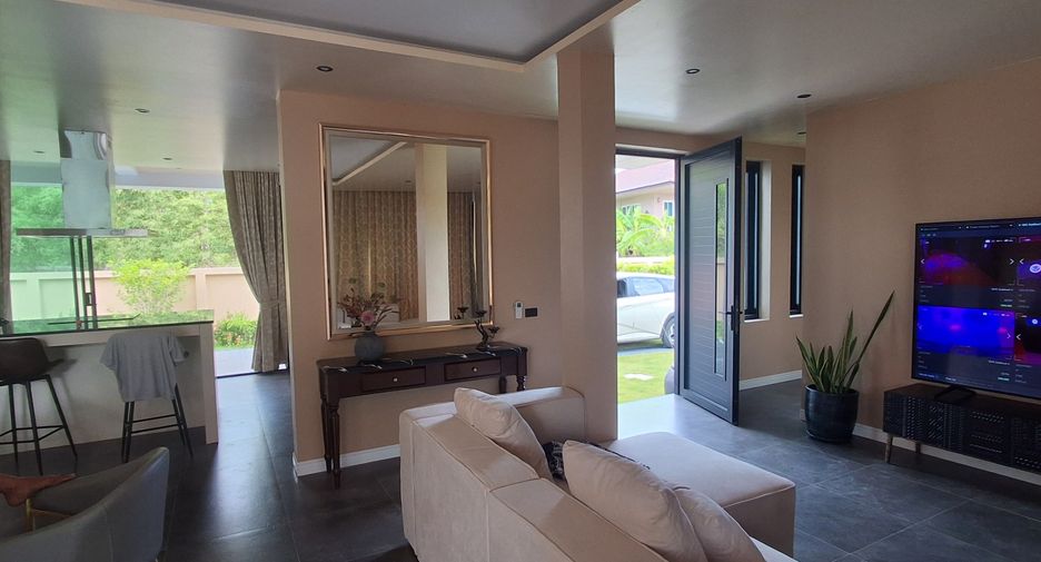 For sale 4 bedrooms house in Ko Samui, Surat Thani
