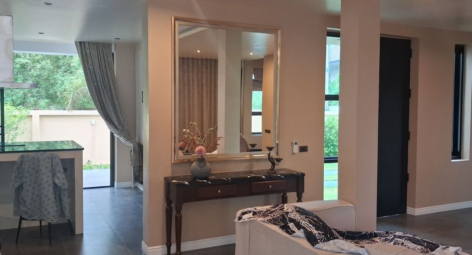 For sale 4 bedrooms house in Ko Samui, Surat Thani