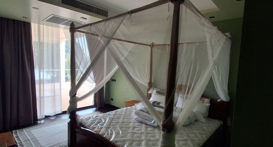 For sale 4 bedrooms house in Ko Samui, Surat Thani