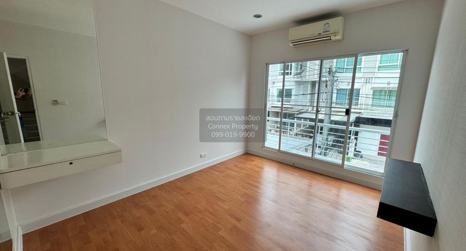 Reihenhaus zum Kauf mit 3 Zimmer in Prawet, Bangkok
