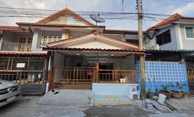 出售 3 卧室 联排别墅 在 Nakhon Chai Si, Nakhon Pathom