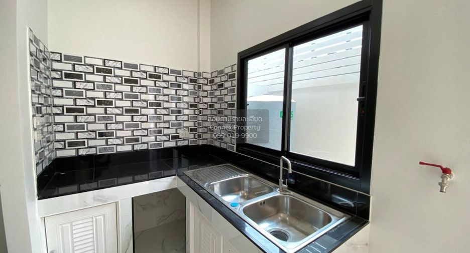 Reihenhaus zum Kauf mit 3 Zimmer in Pak Kret, Nonthaburi