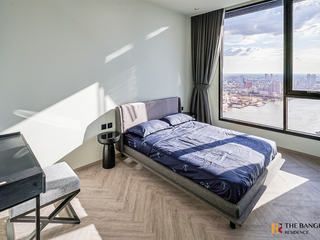 For rent 2 bedrooms condo in Khlong San, Bangkok